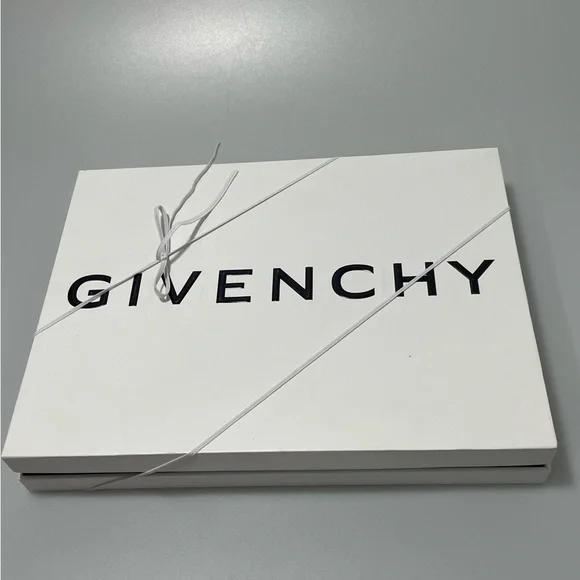 Givenchy Pink Medium Shading G Chain Necklace